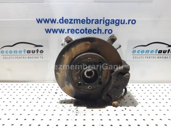 Vand fuzeta fata dreapta RENAULT CLIO II (1998-), 1.2 Benzina, 55 KW