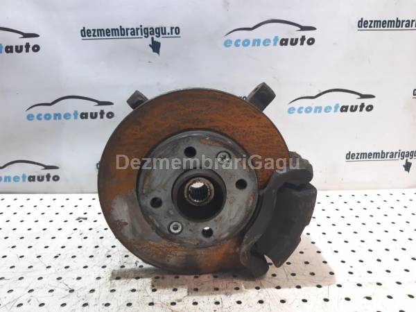 Vand fuzeta fata dreapta RENAULT CLIO II (1998-), 1.5 Diesel
