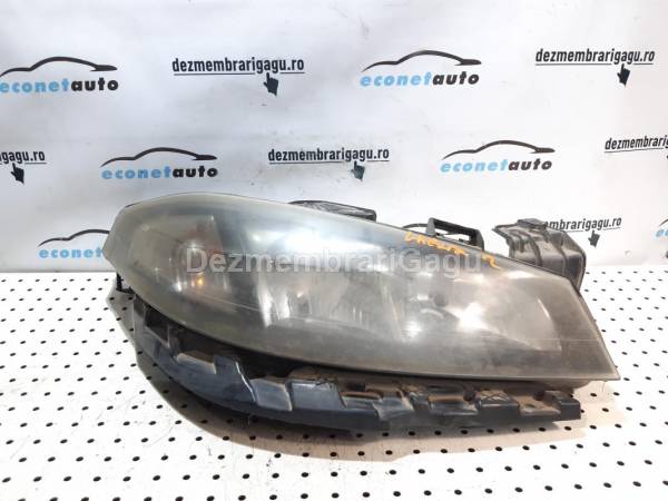 De vanzare far dreapta RENAULT LAGUNA II (2001-) second hand