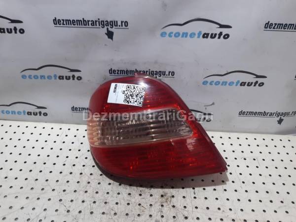 De vanzare stop stanga TOYOTA AVENSIS / T22 (1997-2003)