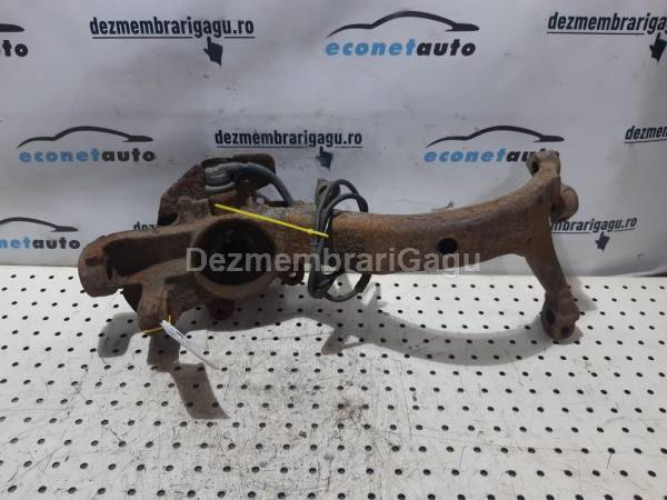 Vand fuzeta fata dreapta VOLKSWAGEN PASSAT / 3B3 - 3B6 (2000-2005), 1.8 Benzina