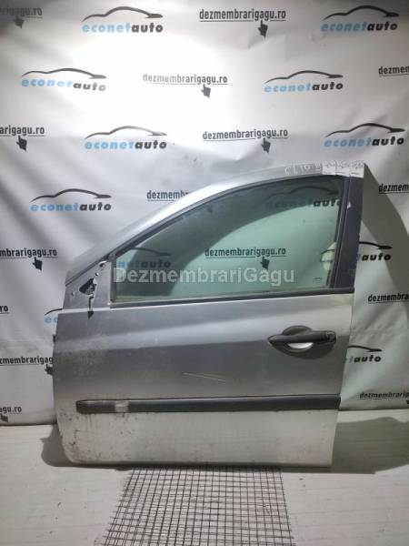 De vanzare usa stanga fata portiera stg RENAULT CLIO III (2005-)