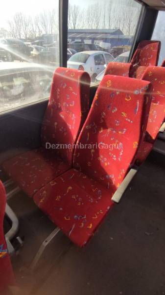 De vanzare scaun dreapta MERCEDES O815D