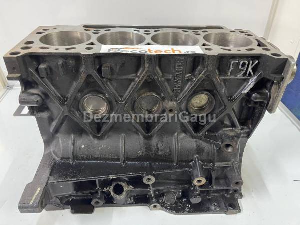 De vanzare motor RENAULT TRAFIC (2001-), 1.9 Diesel, 74 KW second hand