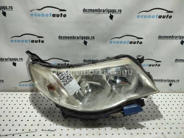 De vanzare far dreapta SUBARU FORESTER