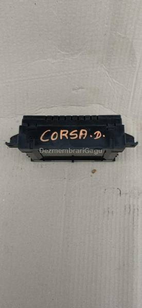 De vanzare display central bord OPEL CORSA D (2006-)