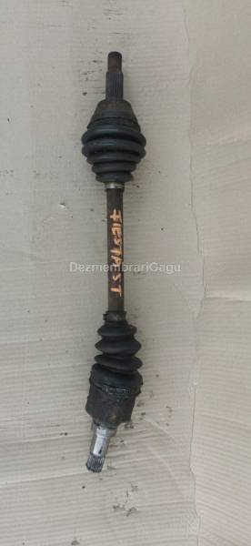 De vanzare planetara stanga fata FORD FIESTA V (2001-), 1.3 Benzina